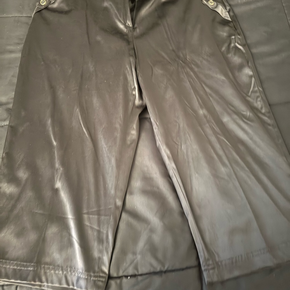 Ashley Stewart Black Capris